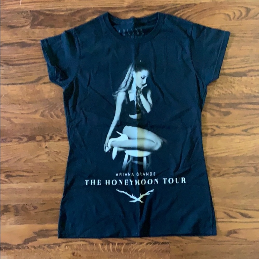 Ariana Grande Tour T-shirt